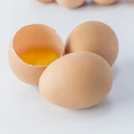 Ile gram białka ma jajko
